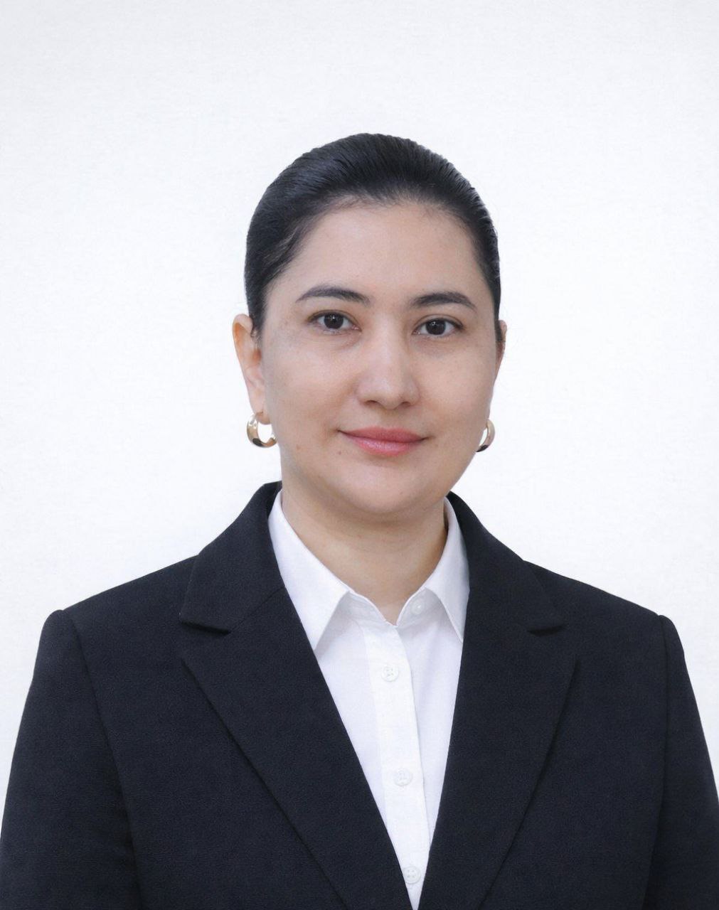 RAZZOKOVA MOXINUR BAXODIR QIZI