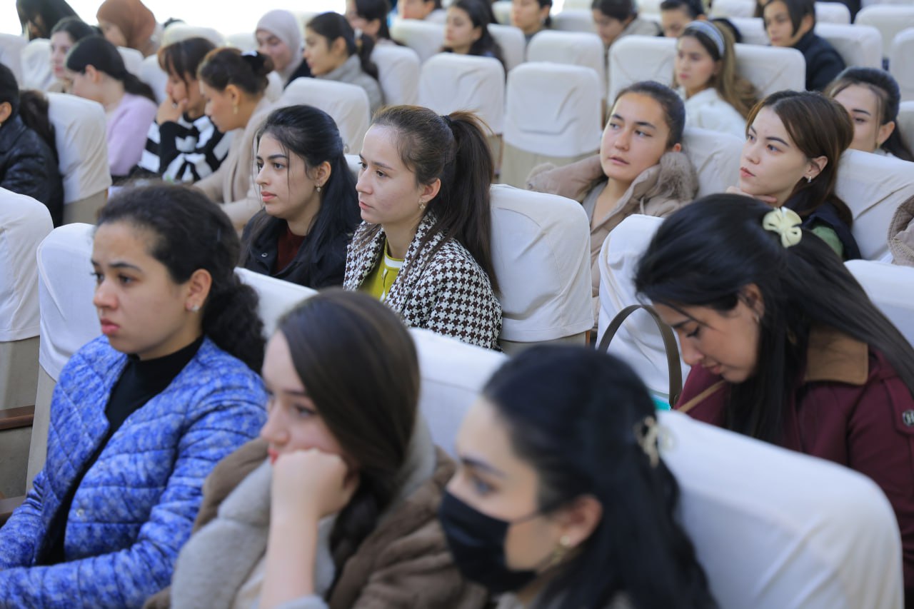Buxoro davlat pedagogika institutida “Bolalar va yoshlarning huquqlarini himoya qilish” mavzusida huquqiy aksiya o‘tkazildi