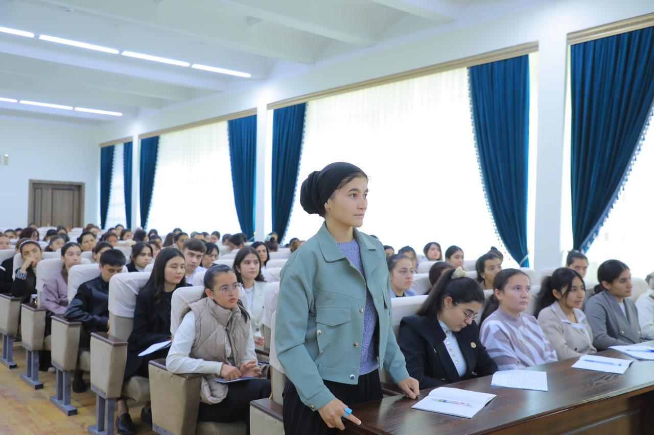 Buxoro davlat pedagogika institutida “Kelajak soati” darsi
