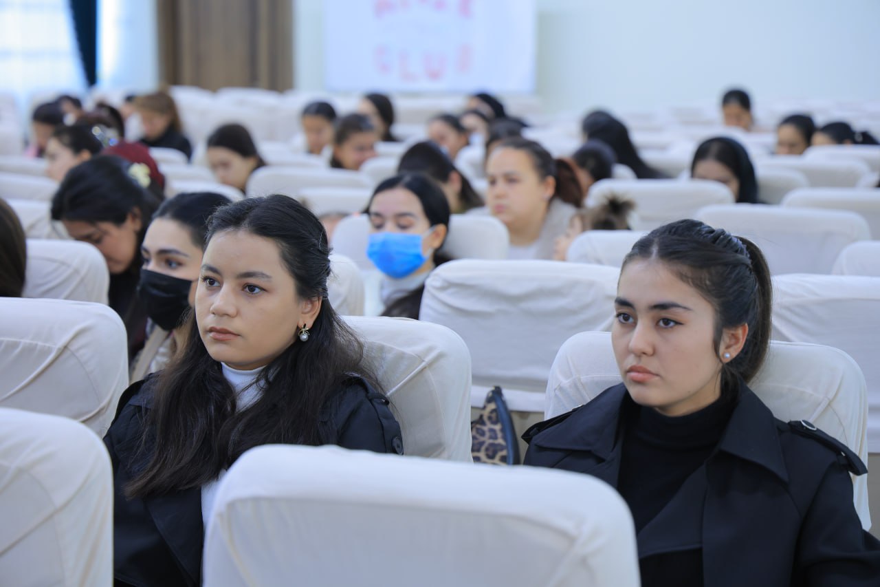 Buxoro davlat pedagogika institutida “Bolalar va yoshlarning huquqlarini himoya qilish” mavzusida huquqiy aksiya o‘tkazildi