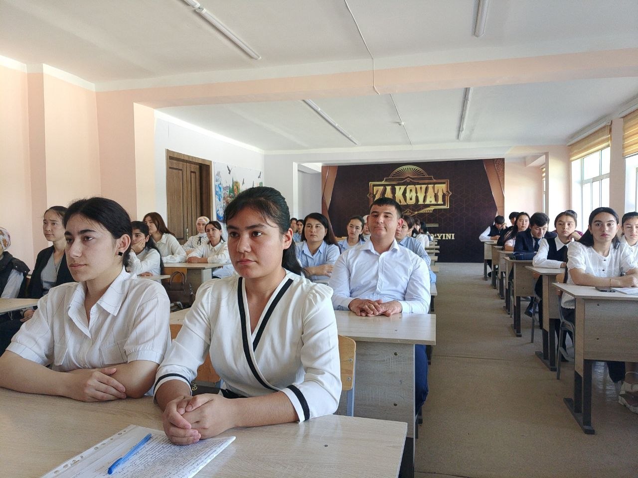 Buxoro davlat pedagogika instituti Aniq va tabiiy fanlar fakulteti tyutorlari hamda institut psixologi Sh.B. Zuxurova, shuningdek institut xotin-qizlar kengashi raisi V.I. Sa'dullayeva hamkorligida “S