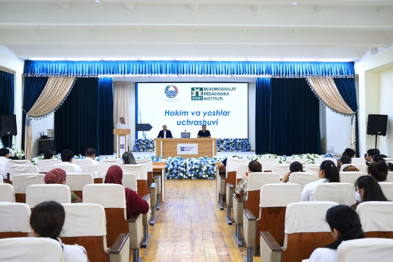 Bitiruvchi talabalar bilan ochiq muloqot o'tkazildi
