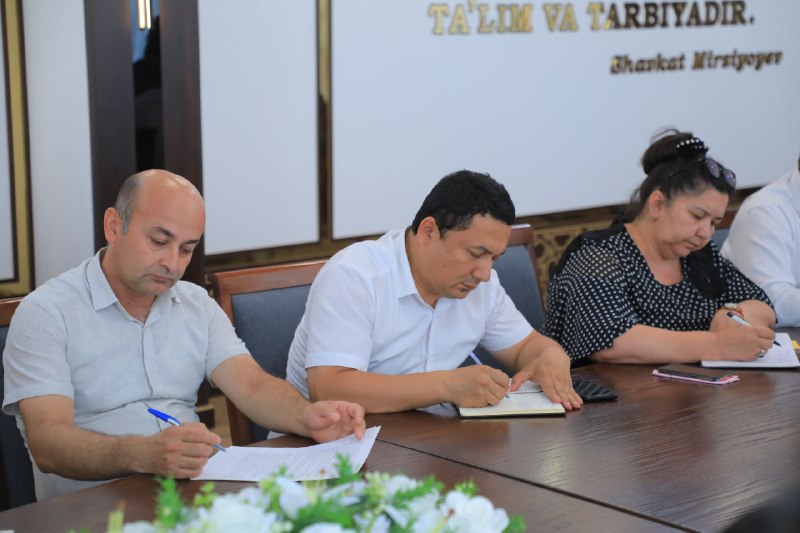 Buxoro davlat pedagogika institutida rektoroldi yig'ilishi bo'lib o'tdi