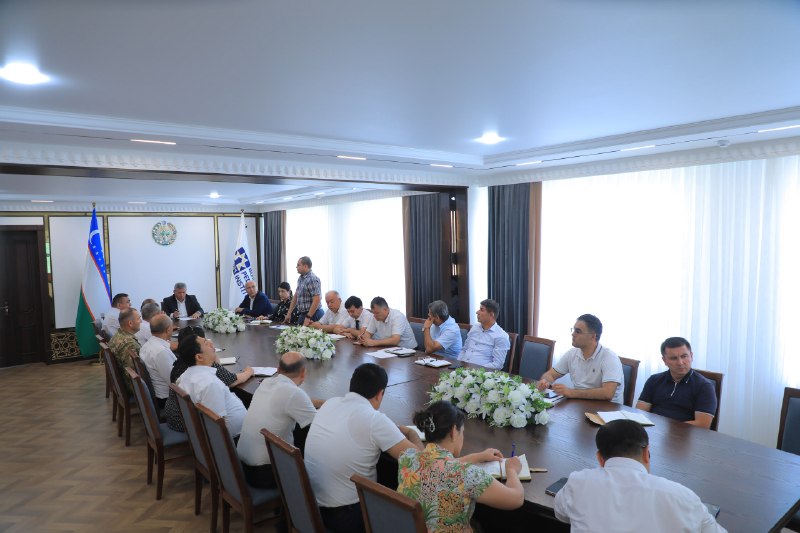 Buxoro davlat pedagogika institutida rektoroldi yig'ilishi bo'lib o'tdi