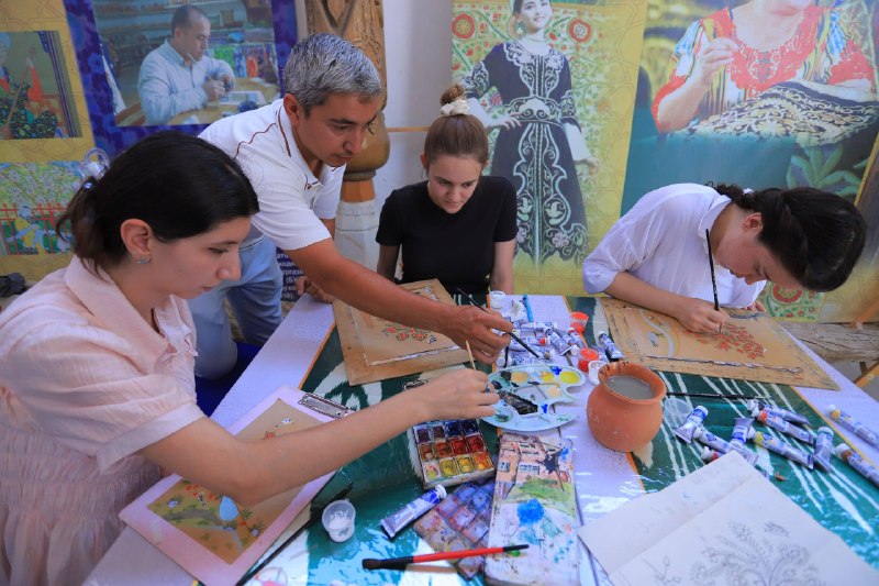 Milliy san'atni o'rganishga bag'ishlangan yozgi maktab boshlandi