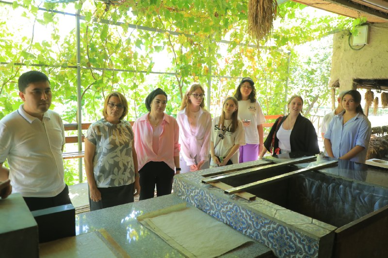 Milliy san'at sirlari sari yana bir qadam — yozgi maktabning ikkinchi haftasi boshlandi